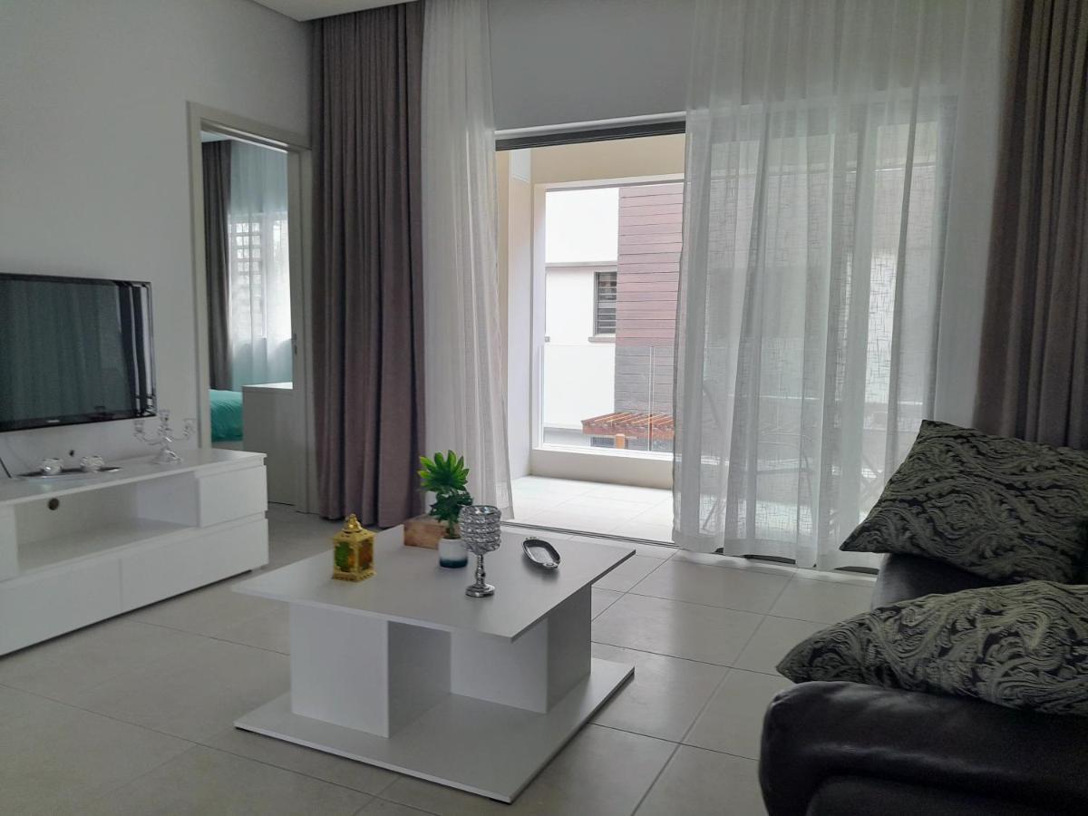 Appt Neuf De 2Ch Ds Residence Avec Piscine, Route Cotiere Grand Bay Luaran gambar