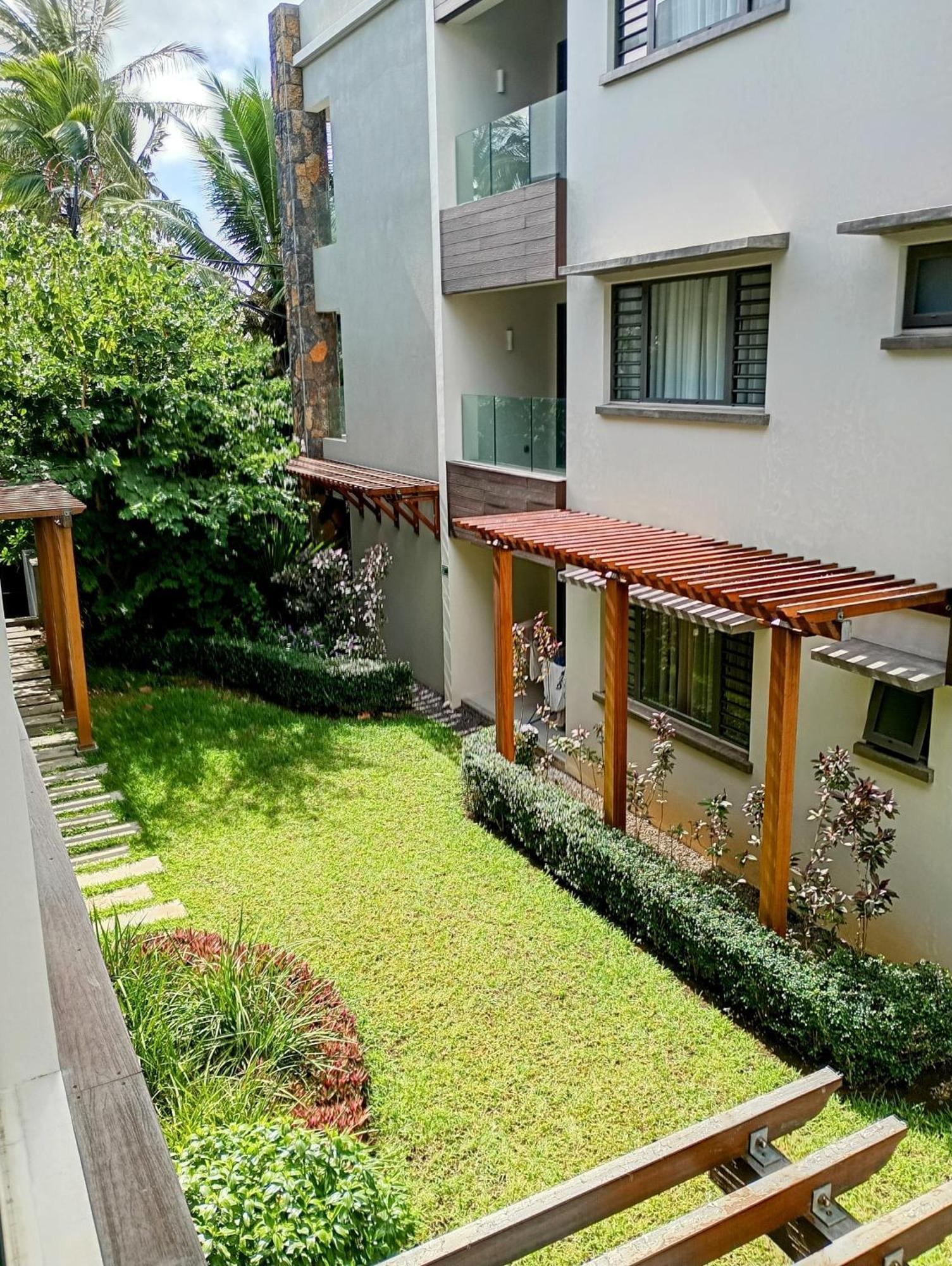 Appt Neuf De 2Ch Ds Residence Avec Piscine, Route Cotiere Grand Bay Luaran gambar